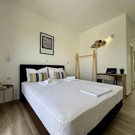 Modern In Tigaki, Near The Sea - No 3 Semesterbostad