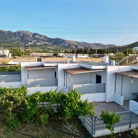 Modern In Tigaki, Near The Sea - No 3 Semesterbostad Tigaki